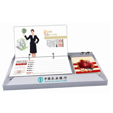精品办公商务塑料台历 时尚办公台历2014年塑料台历